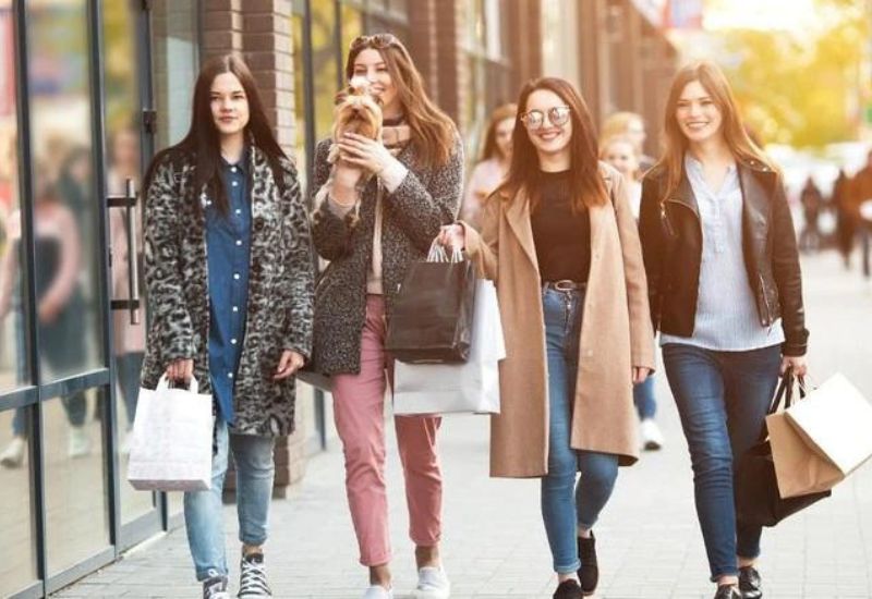 Cách ăn mặc thể hiện sự hạnh phúc