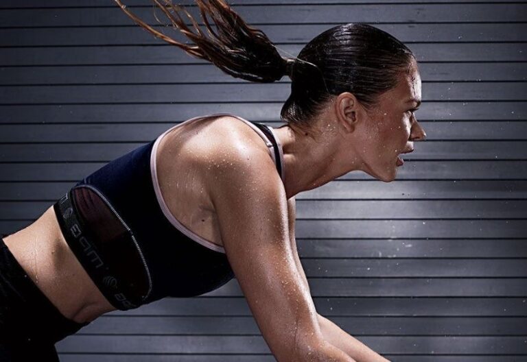 tập thể thao đổ mồ hôi nhiều có tốt không